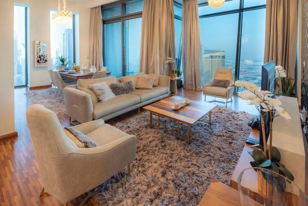 Appartamento First Class 2Br With Full Burj Khalifa And Fountain View Dubai Esterno foto