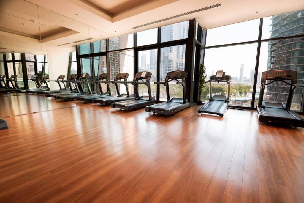 Appartamento First Class 2Br With Full Burj Khalifa And Fountain View Dubai Esterno foto