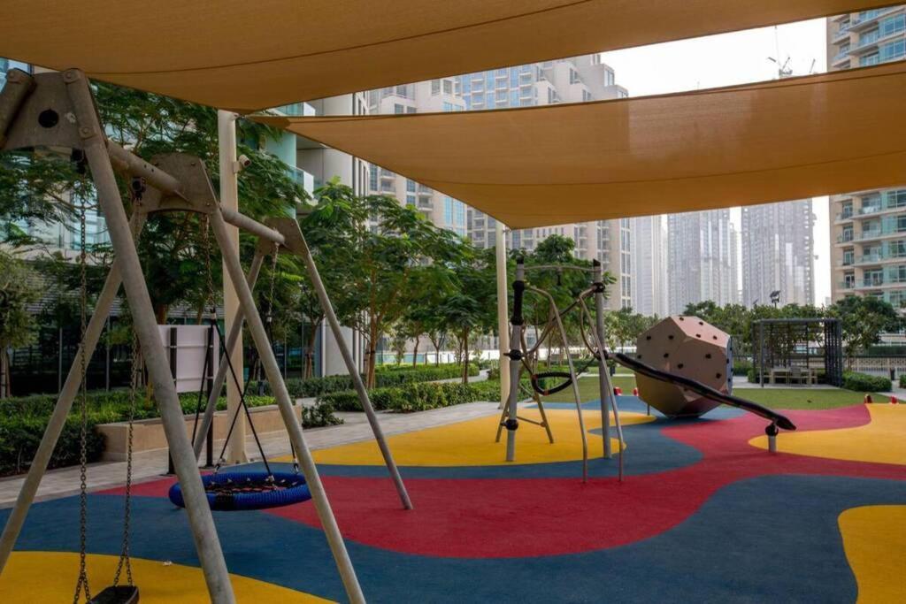 Appartamento First Class 2Br With Full Burj Khalifa And Fountain View Dubai Esterno foto