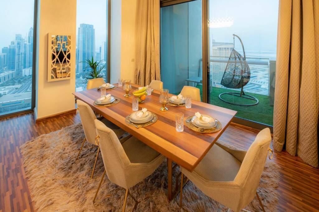 Appartamento First Class 2Br With Full Burj Khalifa And Fountain View Dubai Esterno foto