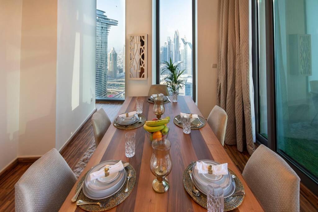 Appartamento First Class 2Br With Full Burj Khalifa And Fountain View Dubai Esterno foto