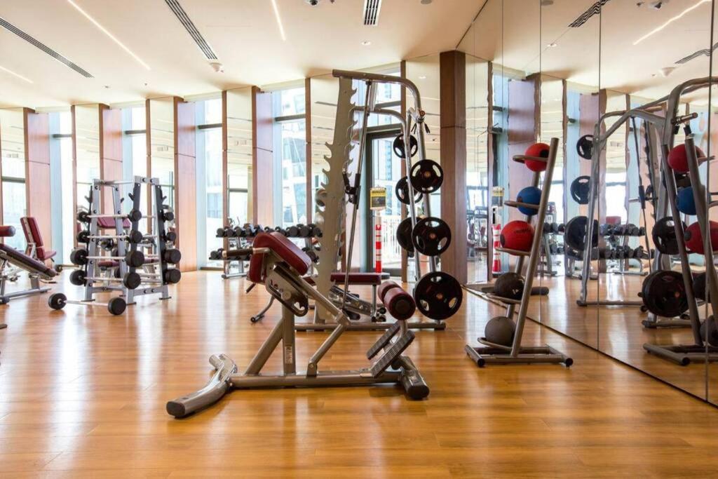 Appartamento First Class 2Br With Full Burj Khalifa And Fountain View Dubai Esterno foto